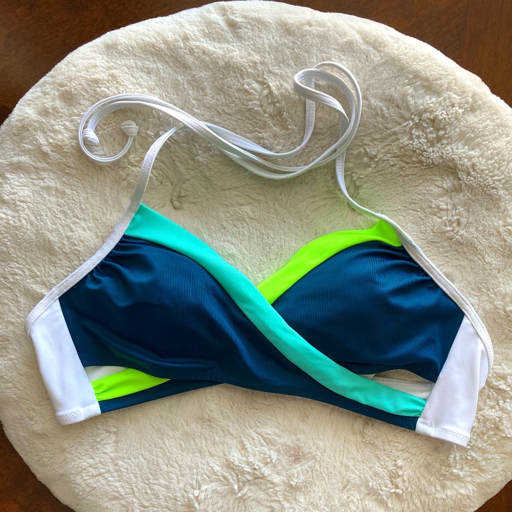 NWT PINK Wrap Bikini Top